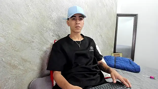 Mick-lollipop online show from February 28, 2026, 7:46 pm