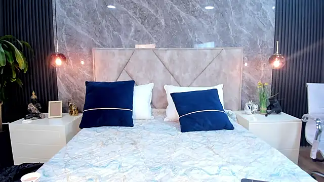 Emma Dancer online show from March 19, 2026, 12:27 pm