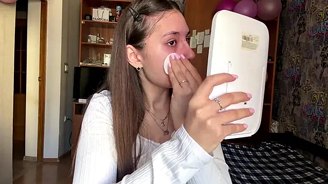 poly princess online show from March 9, 2026, 9:13 am