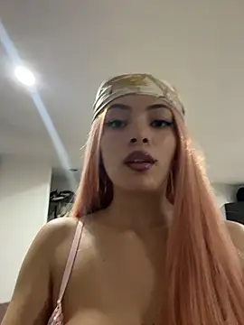 romanovanita online show from May 18, 2026, 5:02 am