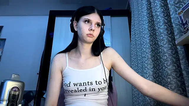 SaraDebey online show from February 26, 2026, 8:09 pm