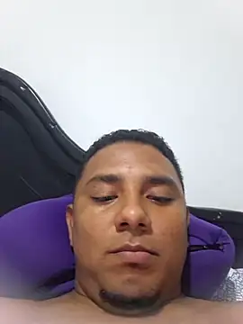 Snapshot of josua0429 chatting on February 25, 2026, 7:25 pm josua0429 online show from February 25, 2026, 7:25 pm