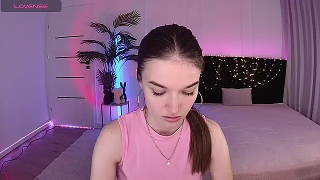 Snapshot of Ann_Wood chatting on May 16, 2026, 3:22 pm Ann Wood online show from May 16, 2026, 3:22 pm