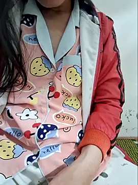 kieuqueen92 online show from February 23, 2026, 1:55 pm