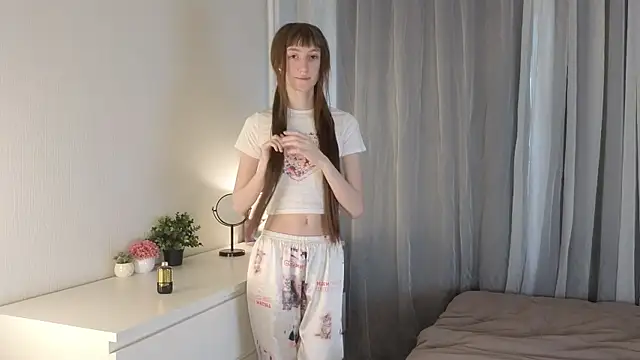 arina waifu online show from April 5, 2026, 3:30 pm