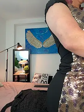 Viictoria-Jones online show from March 25, 2026, 10:14 am