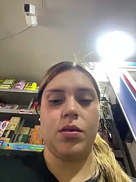 Snapshot of Larajeans- chatting on February 28, 2026, 7:02 pm Larajeans- online show from February 28, 2026, 7:02 pm