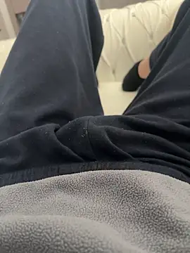 frenk33 online show from February 27, 2026, 12:38 pm