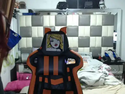 dulcecandy1919 online show from March 1, 2026, 3:17 am