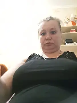 Snapshot of KiraStanton chatting on July 14, 2026, 5:52 pm KiraStanton online show from July 14, 2026, 5:52 pm