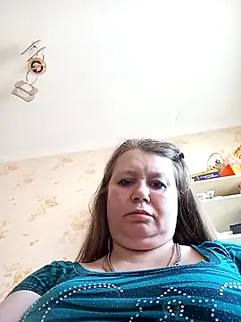 KiraStanton online show from April 4, 2026, 7:26 am