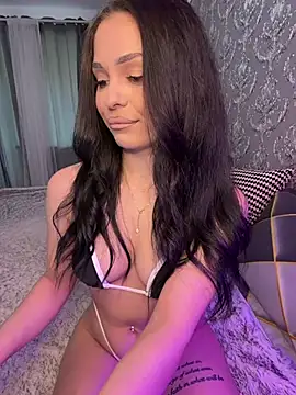 Olivia Noor online show from June 26, 2026, 4:24 pm