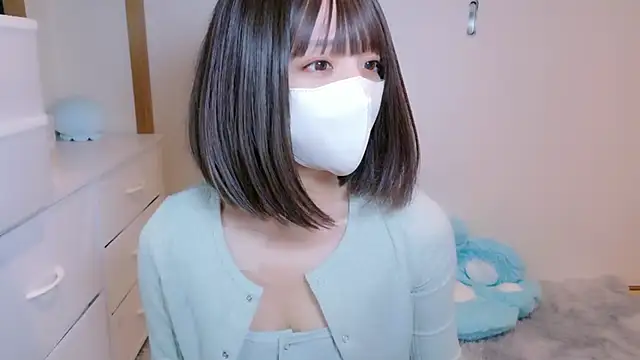 Snapshot of Mirika_chan chatting on March 27, 2026, 1:45 pm Mirika chan online show from March 27, 2026, 1:45 pm