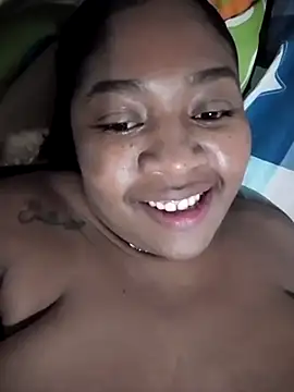 Snapshot of Megan-Small chatting on February 25, 2026, 8:41 pm Megan-Small online show from February 25, 2026, 8:41 pm