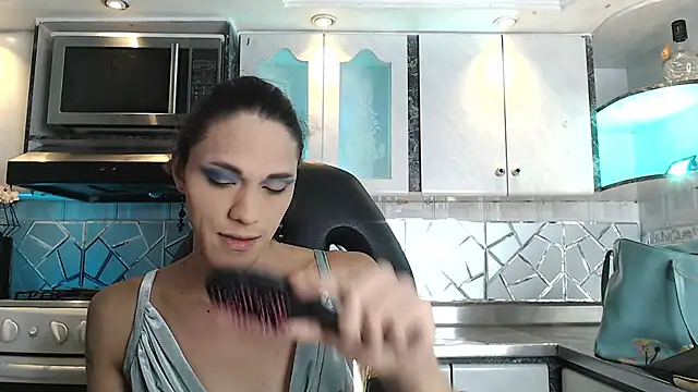 CrisOzzz online show from May 28, 2026, 5:41 pm