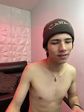 Stich 23 online show from April 7, 2026, 12:51 pm