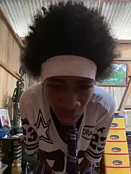 Eyleensv online show from March 4, 2026, 7:43 pm