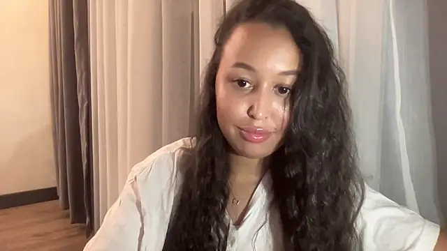 Snapshot of Dana_005 chatting on June 15, 2026, 8:08 pm Dana 005 online show from June 15, 2026, 8:08 pm