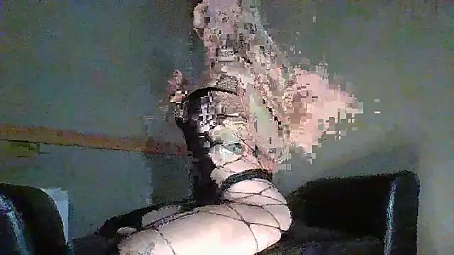 Snapshot of Mazzikin chatting on August 4, 2026, 10:47 pm Mazzikin online show from August 4, 2026, 10:47 pm