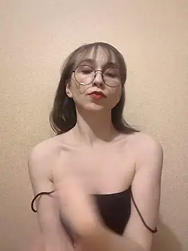 Ella17582 online show from February 27, 2026, 9:25 pm