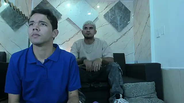 Snapshot of Latins_on_fire chatting on February 28, 2026, 7:57 pm Latins on fire online show from February 28, 2026, 7:57 pm