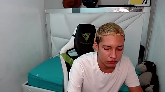 Street poemm  online show from February 26, 2026, 4:23 am