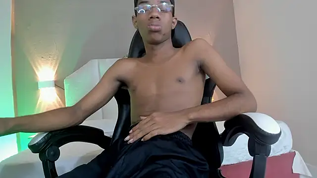 KaisonRouse online show from March 4, 2026, 6:48 pm