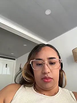 Eyssha online show from February 26, 2026, 2:50 pm