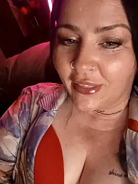 Snapshot of Kandi-kiss chatting on April 8, 2026, 8:43 pm Kandi-kiss online show from April 8, 2026, 8:43 pm