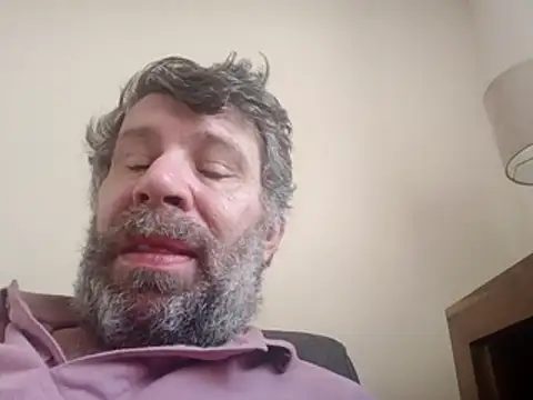 Snapshot of stud2512 chatting on February 25, 2026, 11:21 am stud2512 online show from February 25, 2026, 11:21 am