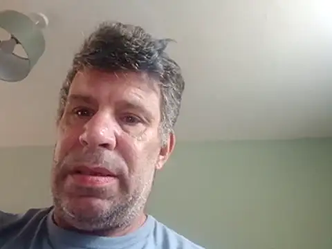 Snapshot of stud2512 chatting on July 11, 2026, 8:14 am stud2512 online show from July 11, 2026, 8:14 am