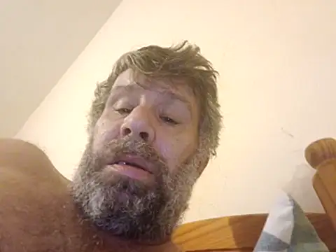 Snapshot of stud2512 chatting on February 26, 2026, 11:38 pm stud2512 online show from February 26, 2026, 11:38 pm