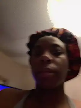 Snapshot of shegetthabag chatting on March 1, 2026, 10:04 am shegetthabag online show from March 1, 2026, 10:04 am