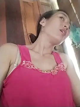 lris-Beauty77 online show from June 18, 2026, 6:01 am
