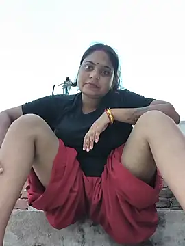 Snapshot of Aanushaka chatting on June 28, 2026, 1:06 pm Aanushaka online show from June 28, 2026, 1:06 pm