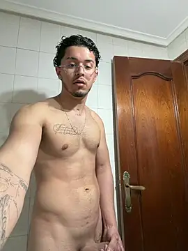 16jhefry16 online show from March 15, 2026, 2:35 pm