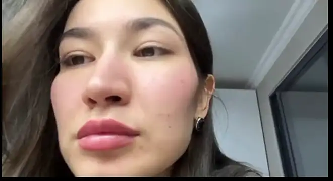 Snapshot of AleciaGeidner chatting on February 28, 2026, 4:17 pm AleciaGeidner online show from February 28, 2026, 4:17 pm