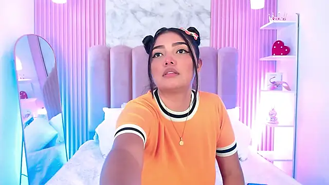 ArianaRougee online show from March 9, 2026, 12:20 pm