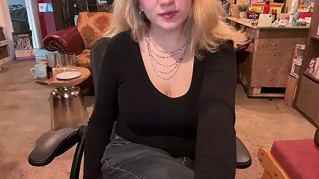 Snapshot of chatonxxx chatting on March 3, 2026, 7:21 pm chatonxxx online show from March 3, 2026, 7:21 pm