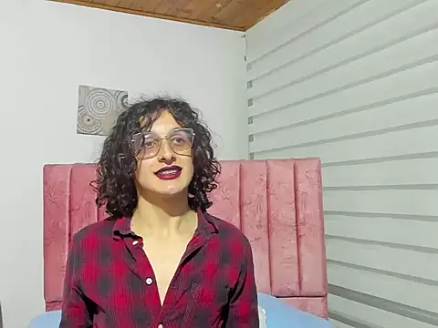 Maverick angel online show from April 21, 2026, 4:35 pm