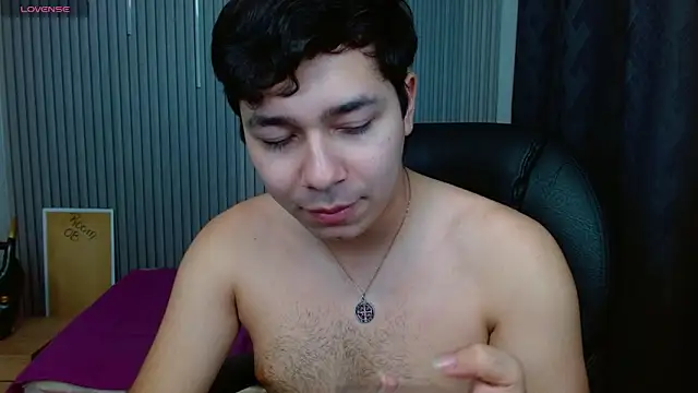 Julian Smith21 online show from April 13, 2026, 11:53 pm