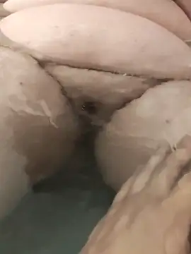 TwilledOverbite online show from April 12, 2026, 7:17 pm