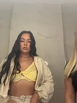 HiddenHalo1 online show from April 5, 2026, 6:47 pm