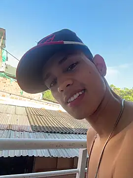 Snapshot of HarryGaze chatting on February 26, 2026, 1:11 pm HarryGaze online show from February 26, 2026, 1:11 pm