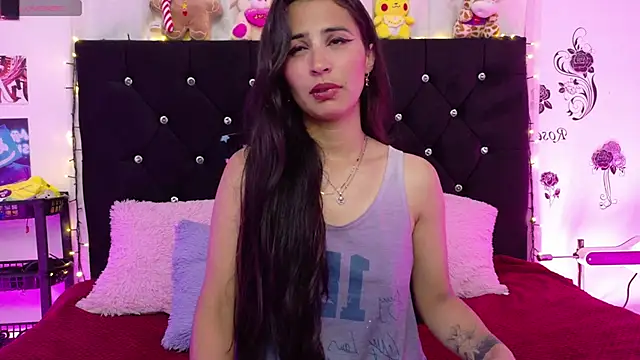 rose sexy smiley online show from February 23, 2026, 2:24 am