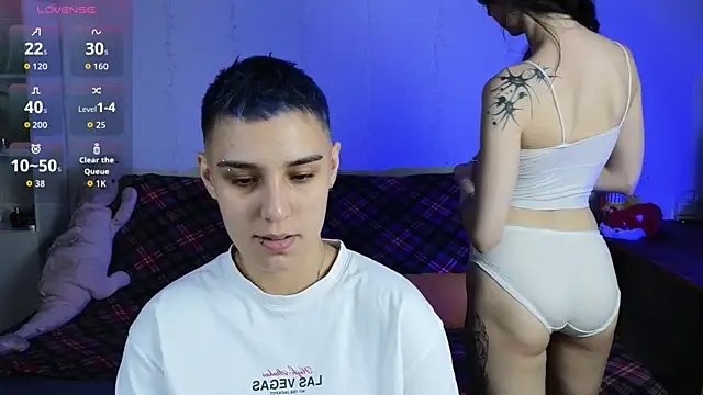 LuxuryLoverss online show from July 6, 2026, 11:06 am