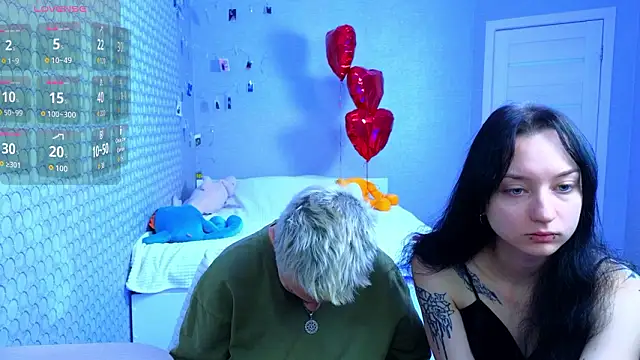 Snapshot of LuxuryLoverss chatting on March 1, 2026, 11:10 am LuxuryLoverss online show from March 1, 2026, 11:10 am