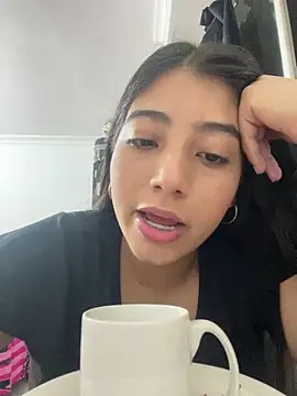 Sexy mia outdoors online show from April 12, 2026, 5:44 am