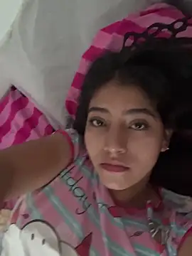 Sexy mia outdoors online show from April 19, 2026, 8:33 pm