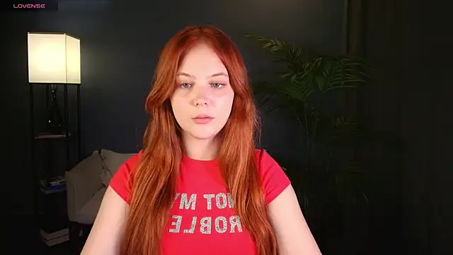 Elle Funning online show from July 29, 2026, 7:13 pm